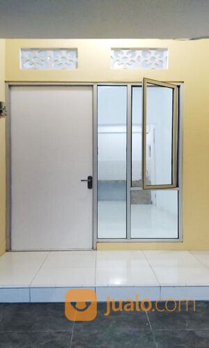 Rumah di Mutiara Gading City Bekasi Dekat South Lake Park Bekasi, RS Taman Harapan Baru