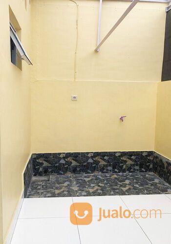 Rumah di Mutiara Gading City Bekasi Dekat South Lake Park Bekasi, RS Taman Harapan Baru