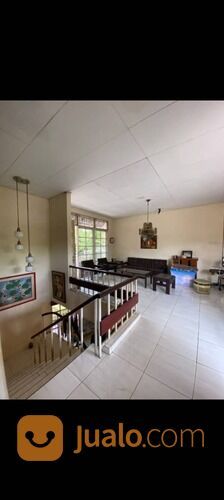 RUMAH Jalan Cirendeu Permai V Kelurahan Lebak Bulus Kecamatan Cilandak DKI Jakarta Selatan