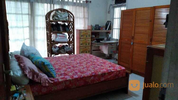 RUMAH Jalan Cirendeu Permai V Kelurahan Lebak Bulus Kecamatan Cilandak DKI Jakarta Selatan