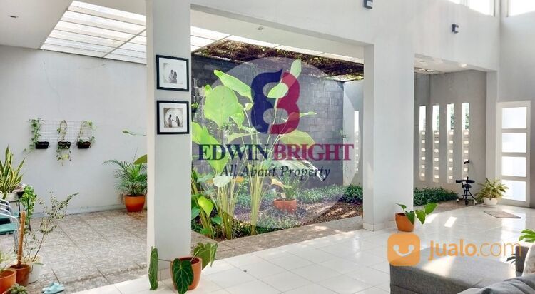 RUMAH DI SENAYAN , BINTARO SEKTOR 9 TANGERANG SELATAN