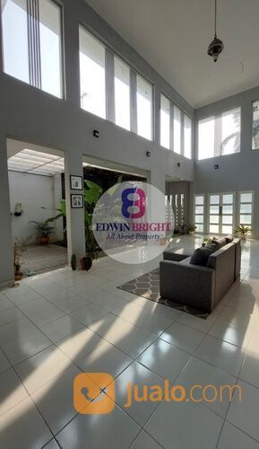 RUMAH DI SENAYAN , BINTARO SEKTOR 9 TANGERANG SELATAN