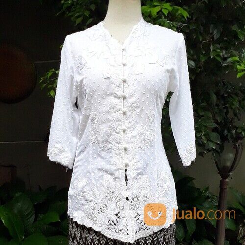 DISKON 50% Kebaya Encim Putih Bahan Katun Hias Aplikasi Bordir Lengan 3/4 Arcobaleno
