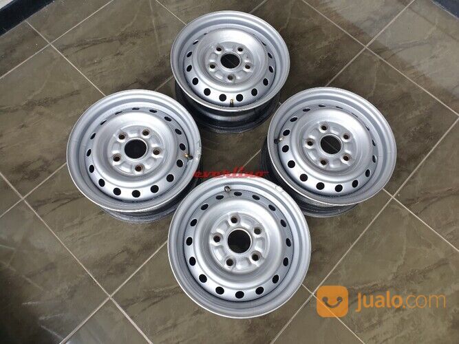 berkah BEKAS 4pcs barusan REPAINT velg besi kaleng R13 5x114 surabaya