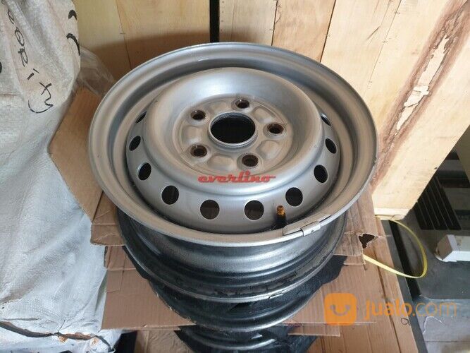 berkah BEKAS 4pcs barusan REPAINT velg besi kaleng R13 5x114 surabaya