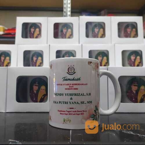cetak mug gelas cocok untuk souvenir