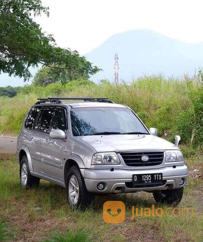 suzuki escudo tahun 2005
