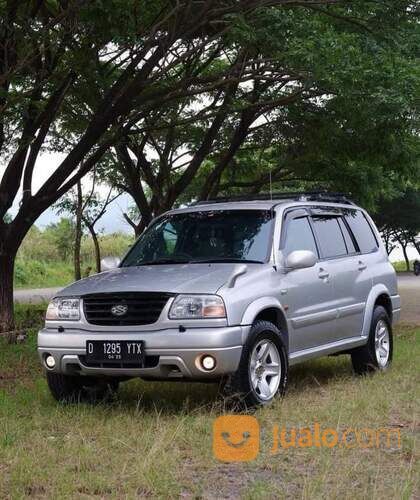 suzuki escudo tahun 2005