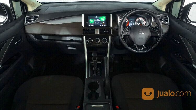 Mitsubishi Xpander Cross AT 2019 Silver