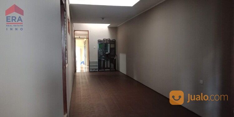 Rumah Bagus Kawasan Elite Jl. Karang Arum Setiabudi Pasteur Sukajadi Bandung