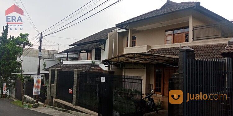 Rumah Bagus Kawasan Elite Jl. Karang Arum Setiabudi Pasteur Sukajadi Bandung