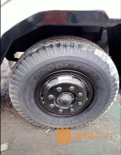 HEAD TRAILER NISSAN CWA 260 HT 6X4 2012