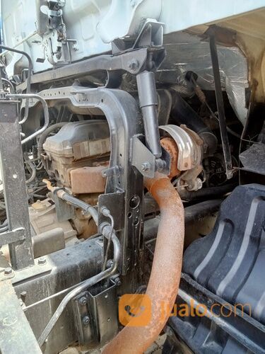 HEAD TRAILER NISSAN CWA 260 HT 6X4 2012