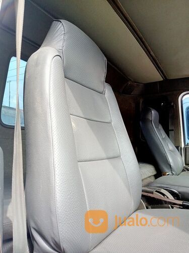 HEAD TRAILER NISSAN CWA 260 HT 6X4 2012