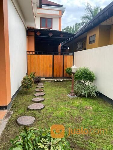 Rumah mewah di kompleks PanjiTilar kota Mataram