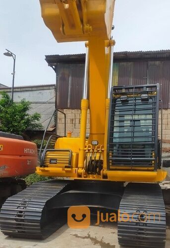 Excavator Komatsu PC200-8M0 Tahun 2020