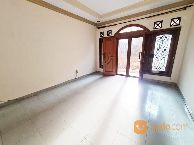 Rumah di Cempaka Putih Tengah (Taman Solo) Dekat Transmart Cempaka Putih, RS YARSI