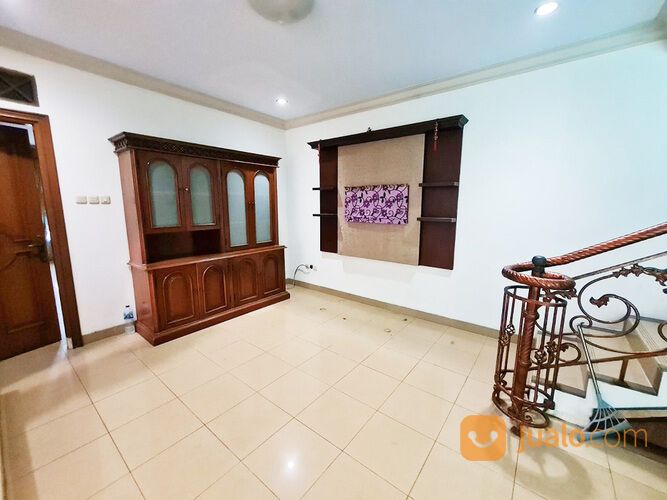 Rumah di Cempaka Putih Tengah (Taman Solo) Dekat Transmart Cempaka Putih, RS YARSI