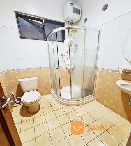 Rumah di Cempaka Putih Tengah (Taman Solo) Dekat Transmart Cempaka Putih, RS YARSI