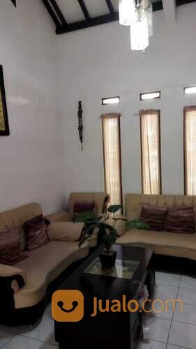 RUMAH SARIJADI BANDUNG UTARA KOTA SIAP HUNI TINGKAT PINGGIR JALAN RAYA DEKAT POLBAN TOL PASTEUR