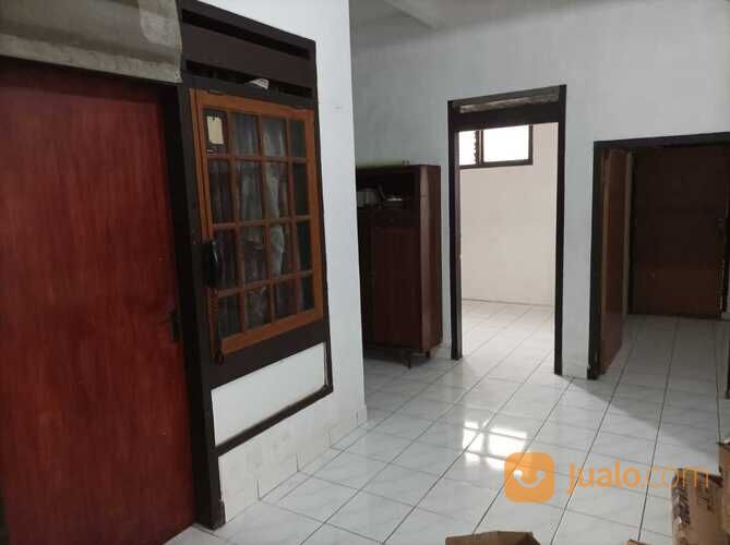 RUMAH SARIJADI BANDUNG UTARA KOTA SIAP HUNI TINGKAT PINGGIR JALAN RAYA DEKAT POLBAN TOL PASTEUR