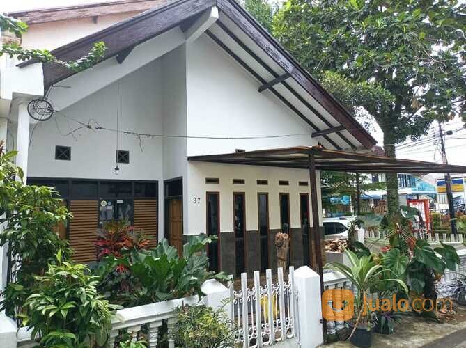RUMAH SARIJADI BANDUNG UTARA KOTA SIAP HUNI TINGKAT PINGGIR JALAN RAYA DEKAT POLBAN TOL PASTEUR