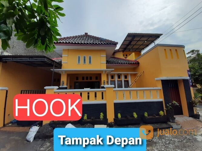Rumah Hook 2 Lantai Kawasan Perum Madu Asri Colomadu