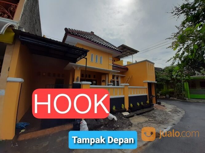 Rumah Hook 2 Lantai Kawasan Perum Madu Asri Colomadu