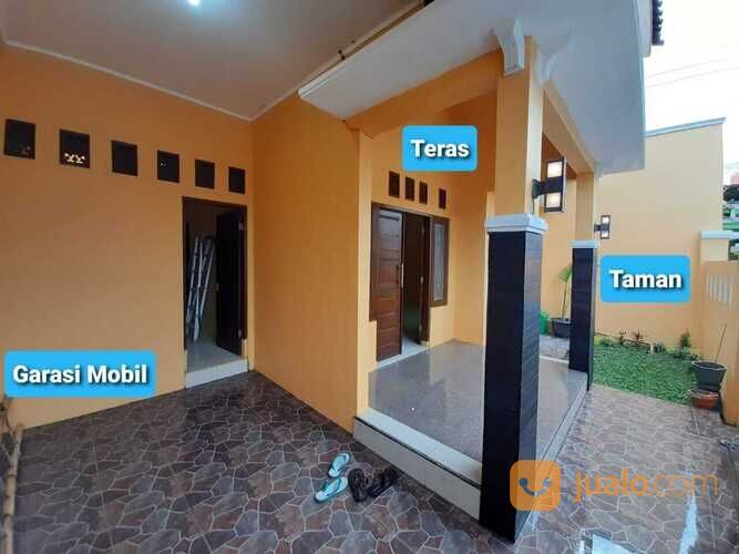 Rumah Hook 2 Lantai Kawasan Perum Madu Asri Colomadu