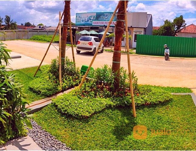 RUMAH MODERN POSISI SUDUT GRAND AZALEA GARDEN