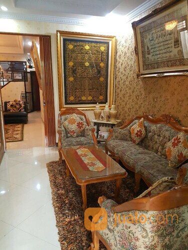Rumah Murah Klasik Jakarta Timur Kampung Melayu Semi Furnish Strategis