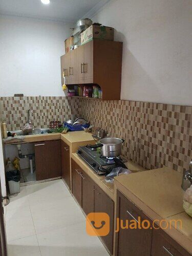 Rumah Murah Klasik Jakarta Timur Kampung Melayu Semi Furnish Strategis