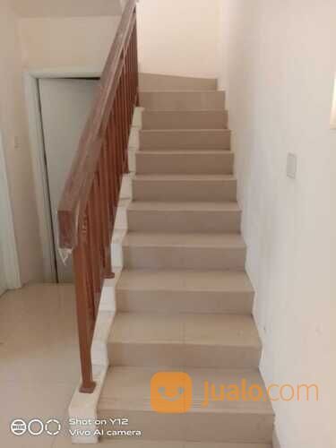 Rumah 2 lantai siap huni luas 6x15 90m2 Type 2KT Cluster La seine JGC Jakarta Garden City Cakung