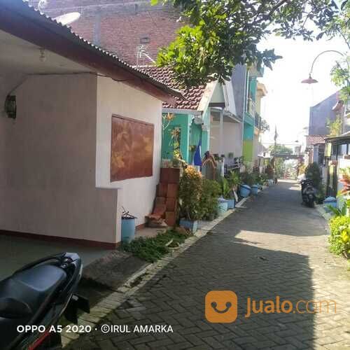 rumah villa bukit tidar