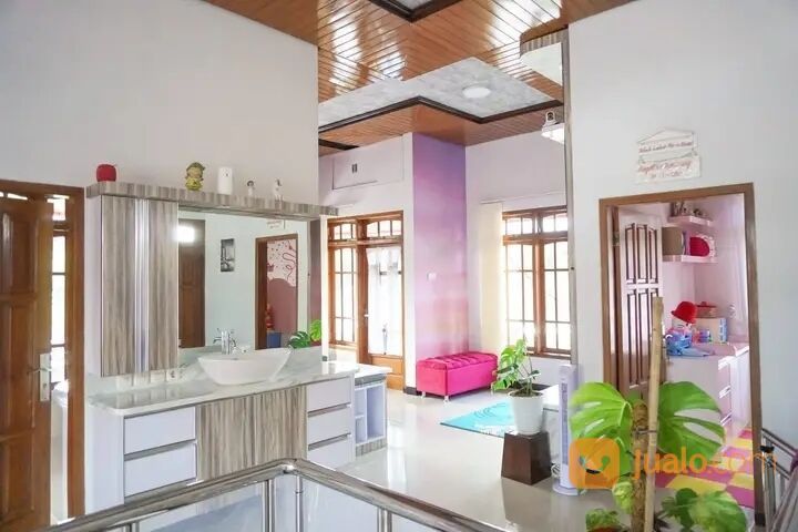 Rumah bonus interior punten batu(Madewo apples)