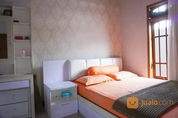 Rumah bonus interior punten batu(Madewo apples)