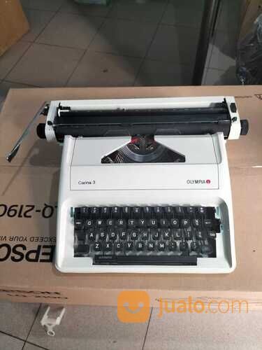 Mesin Tik/Ketik Manual 13" inch OLYMPIA CARINA 3