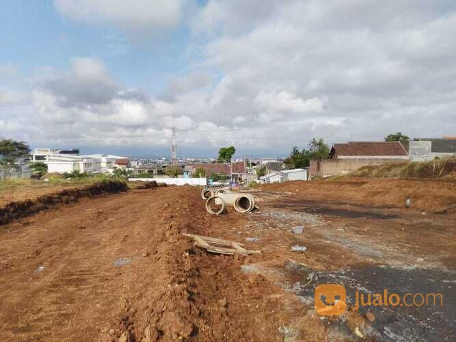 Rumah Modern Strategis 300 Jutaan di AURA PARK Malang