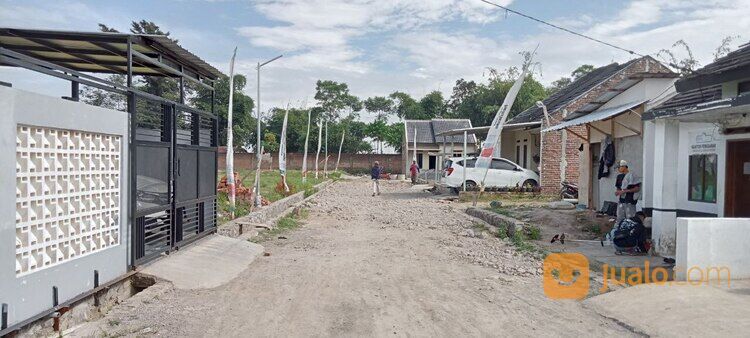 Komplek Perumahan Asri suasana pedesaan