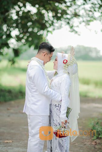 FOTOGRAFER WEDDING MURAH SEMARANG - PREWEDDING ENGGAGEMENT LAMARAN