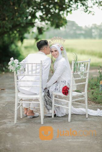 FOTOGRAFER WEDDING MURAH SEMARANG - PREWEDDING ENGGAGEMENT LAMARAN
