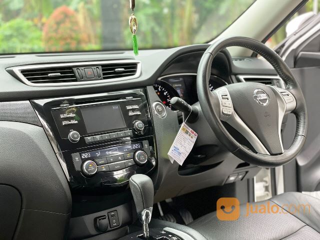 Nissan Xtrail T32 2.5 XT 2015 KM 26 rb asli