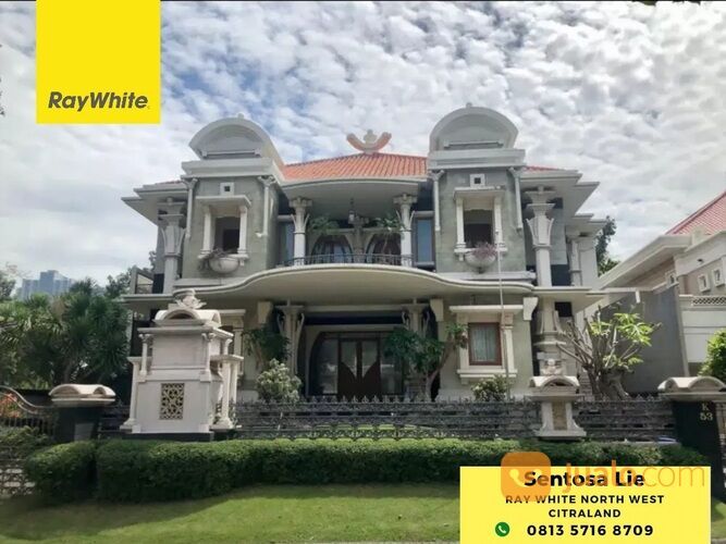 Rumah Graha Family - Golf View + Kolam Renang