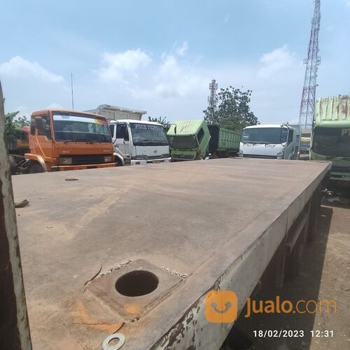 Truk Losbak / Bak Terbuka ISUZU GIGA FVZ 34 - 285 PS Tahun 2012 Tronton 6x4