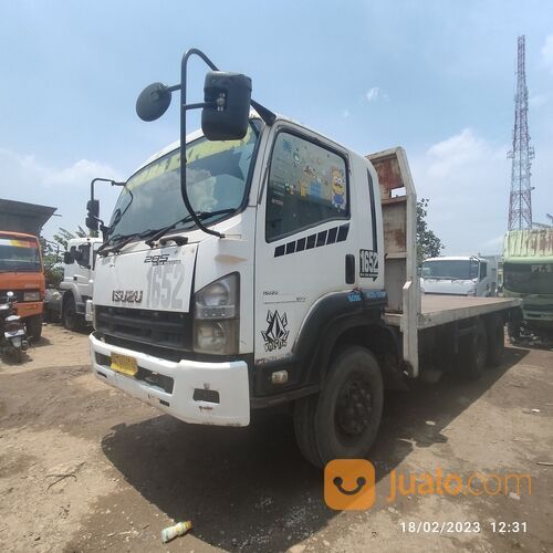 Truk Losbak / Bak Terbuka ISUZU GIGA FVZ 34 - 285 PS Tahun 2012 Tronton 6x4