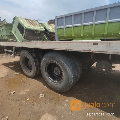 Truk Losbak / Bak Terbuka ISUZU GIGA FVZ 34 - 285 PS Tahun 2012 Tronton 6x4