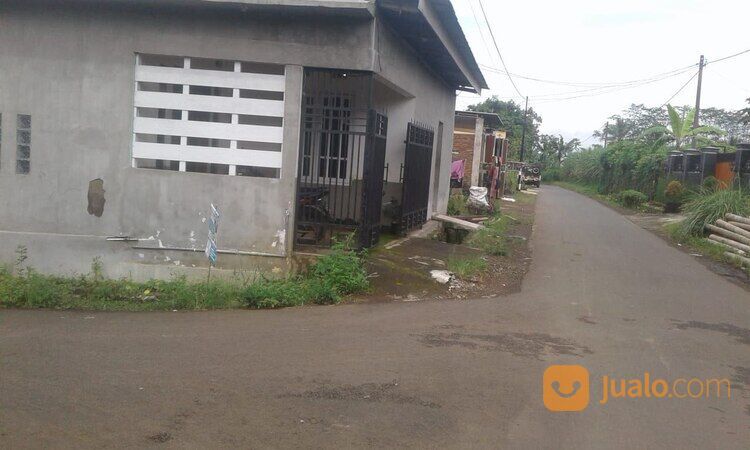 Rumah Kampung di Pakis Jabung