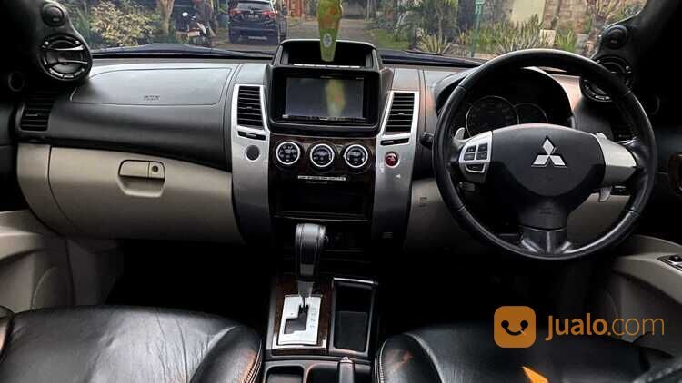 Mitsubishi Pajero Sport Dakar 2013 pmk 2014 Istimewa