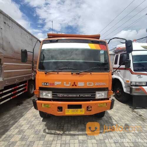 Mitsubishi Fuso 2018 Dump Truck Tronton