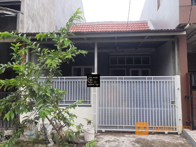 Rumah di Perumahan Mutiara Gading City Cluster Milano